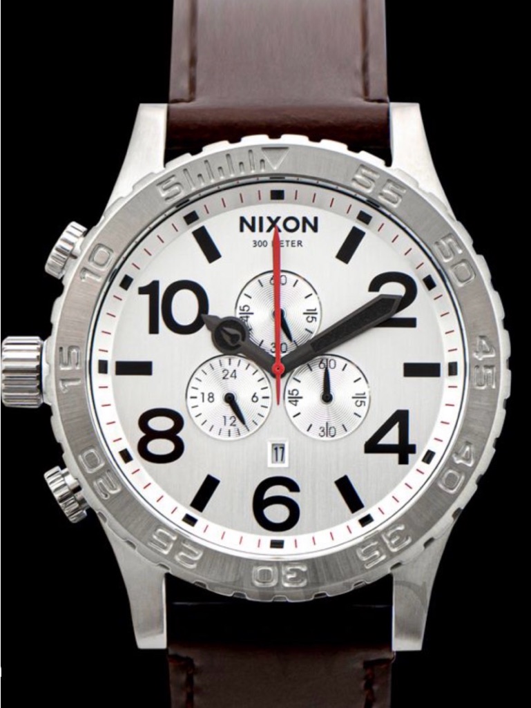 Nixon Silver Mens Leather With White Dial Chrono Analogue Quartz Watch 51mm